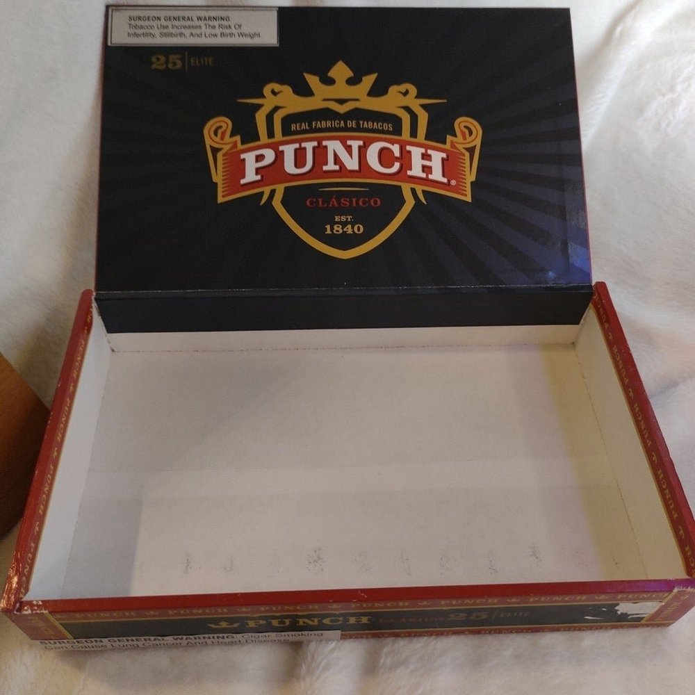 Punch Cigar boxes - Picture 3 of 11